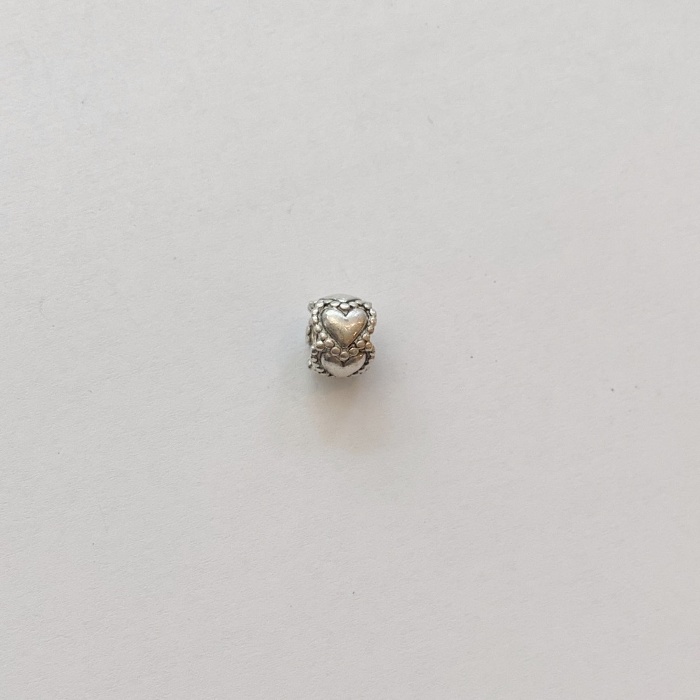 Pandora  Infinite Heart Charm
